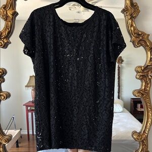 Black Lace Short Sleeve Tunic Top